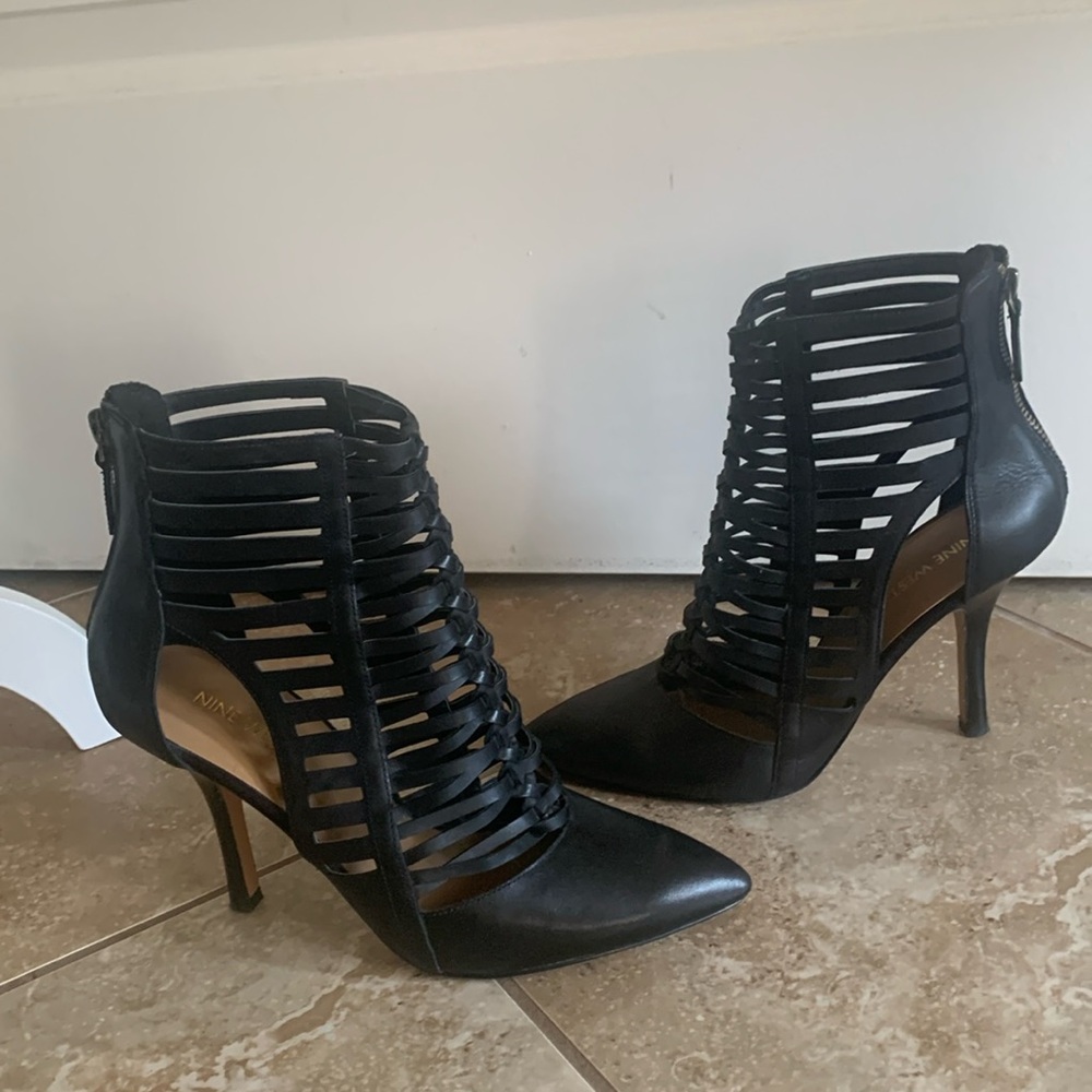 Nine West cage booties boots shoes  black leather upper